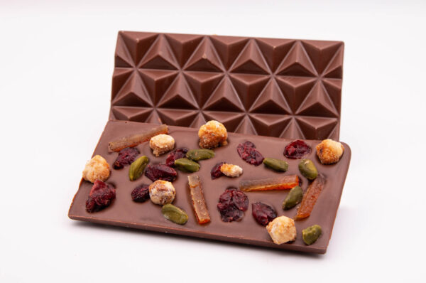 Hunters Milk Chocolate Fruit & Nut Bar - Image 2